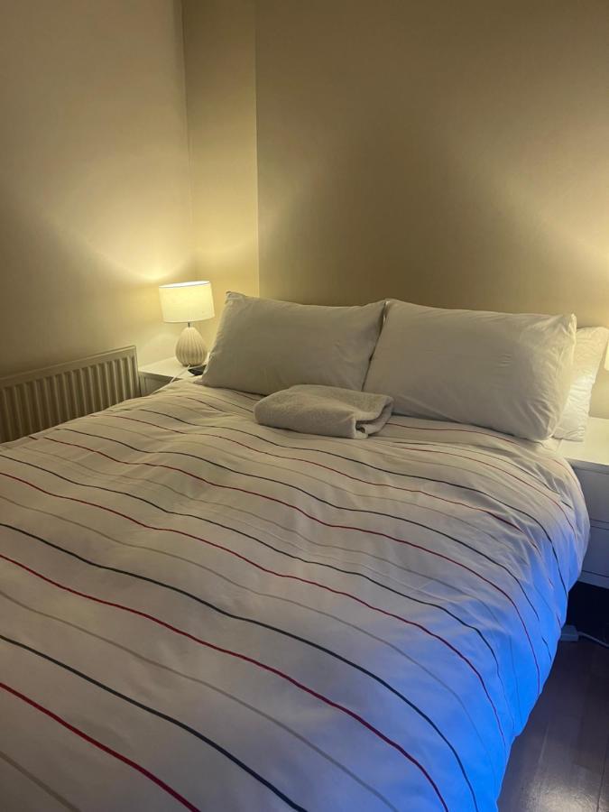 2 Bedroom Apartment Just Off Kings Road Londyn Zewnętrze zdjęcie